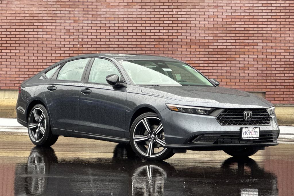New 2026 Meteorite Gray Metallic Honda SE image 2