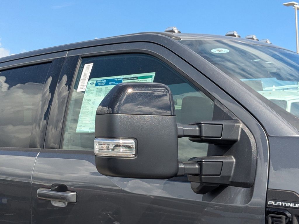 2026 Ford Super Duty F-250 SRW Platinum