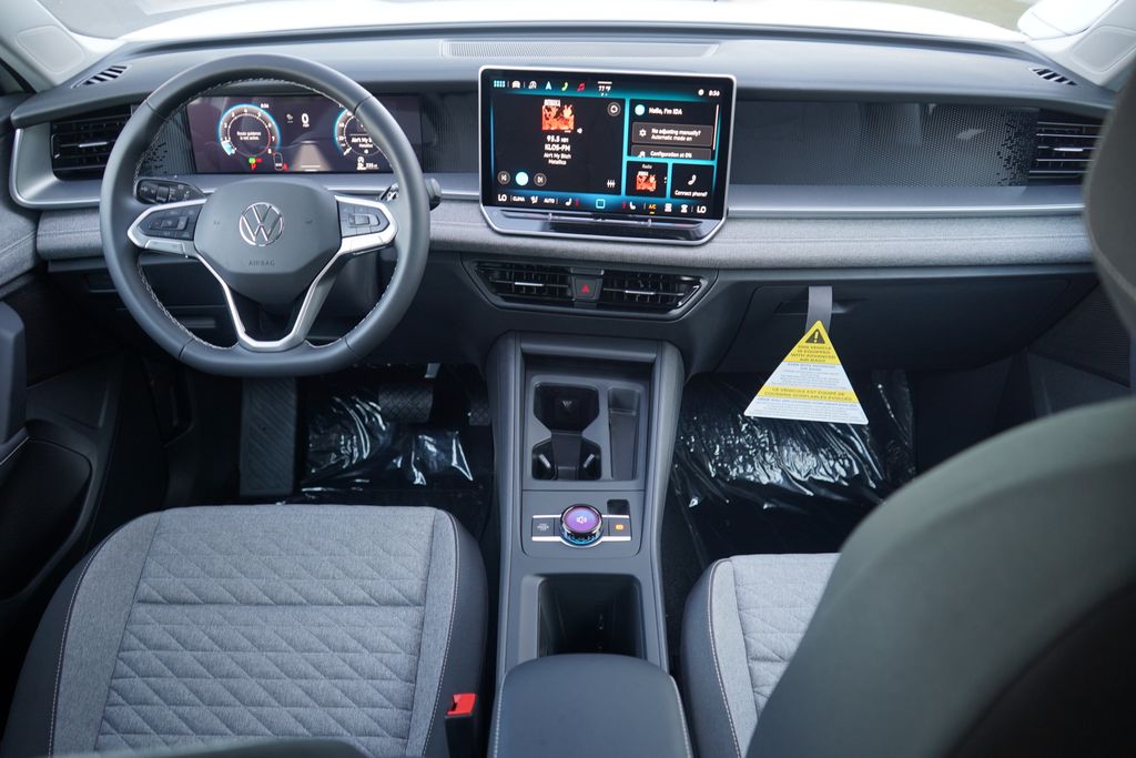 Thumbnail: 2025 Volkswagen Tiguan - 8