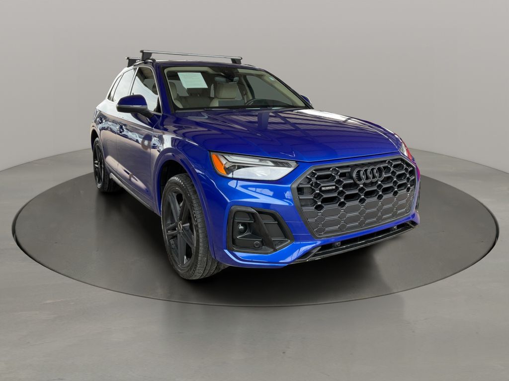 Ultra Blue Metallic 2021 Audi Q5 Hybrid Plug-in e quattro Premium 55 TFSI AWD SUV / Crossover All-Wheel Drive 7-Speed Automatic