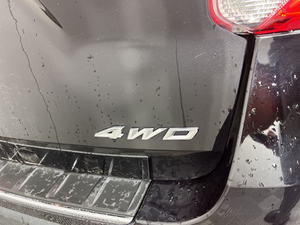 Thumbnail: 2022 Ford Explorer - 14