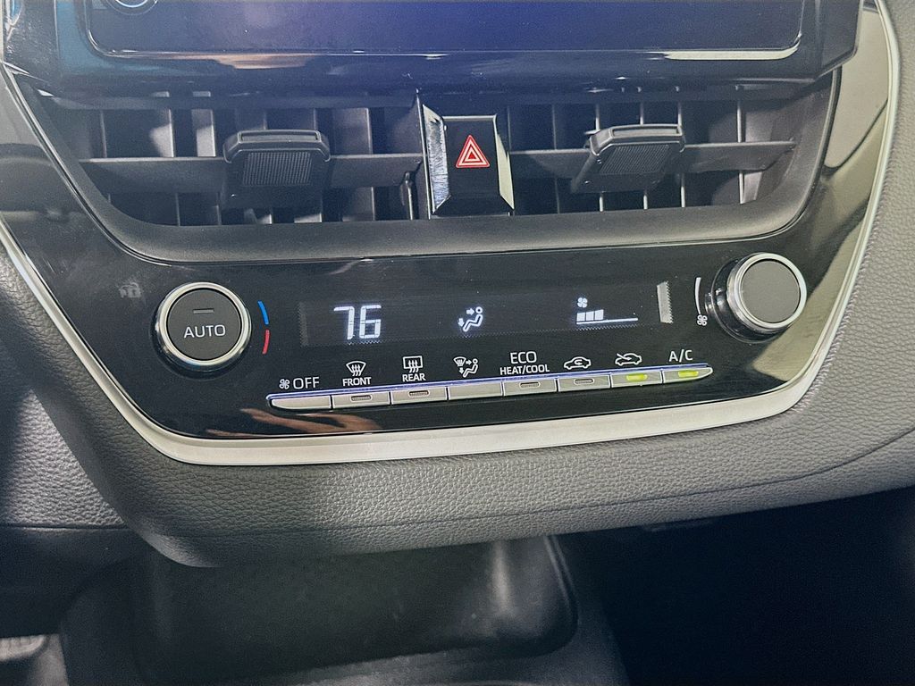 Thumbnail: 2024 Toyota Corolla - 16