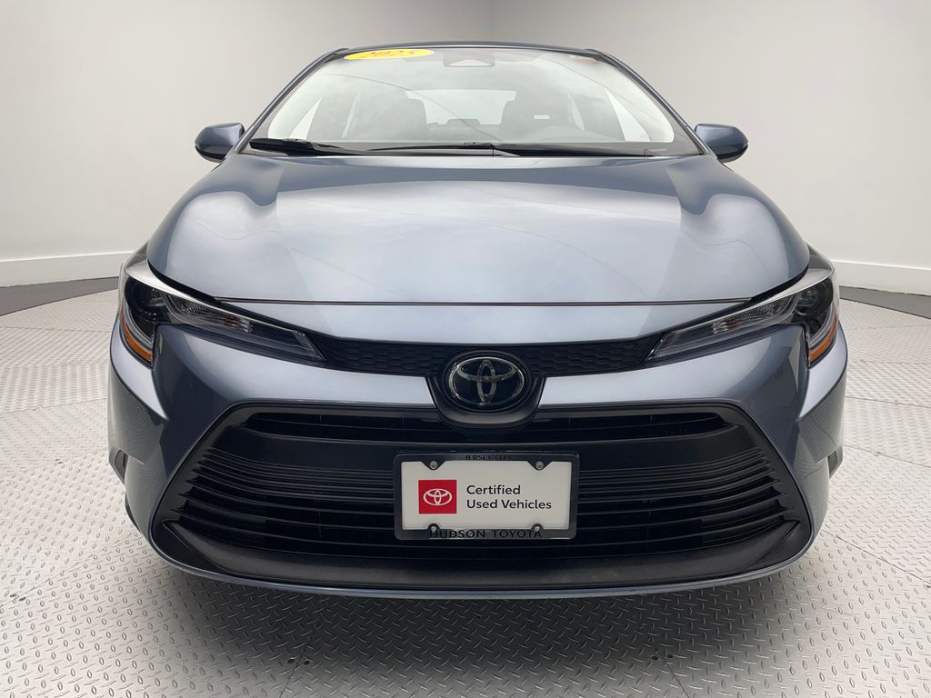 Thumbnail: 2025 Toyota Corolla - 2