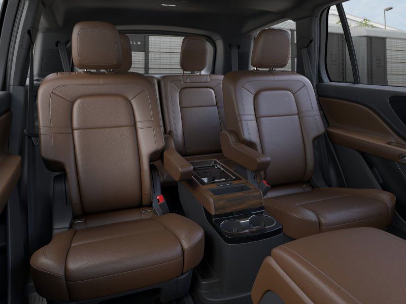 Thumbnail: 2025 Lincoln Aviator - 11