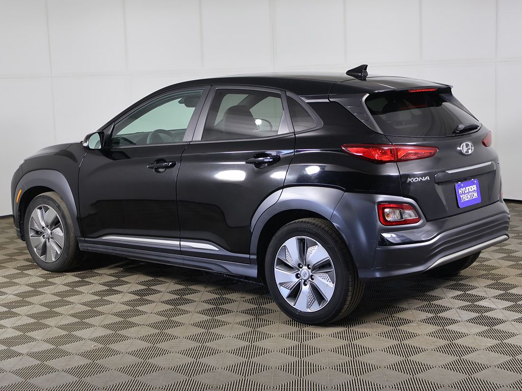 Certified Used 2021 Black Hyundai Limited image 8