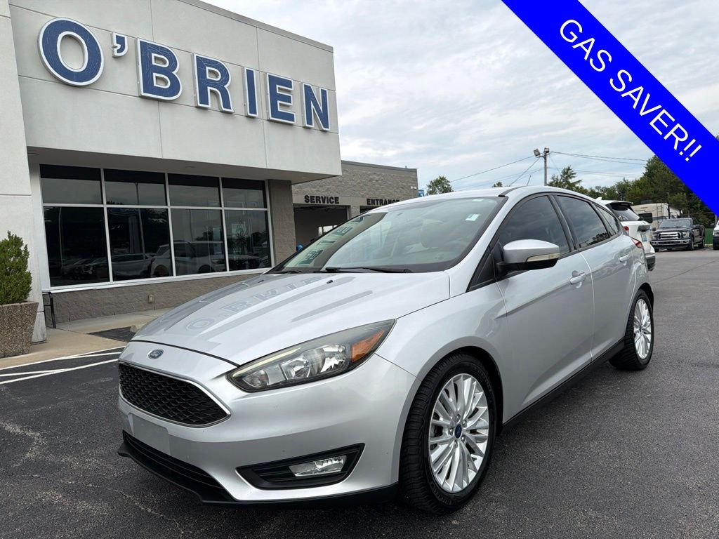 Ingot Silver 2017 Ford Focus Hatchback Front-Wheel Drive 6-Speed Automatic