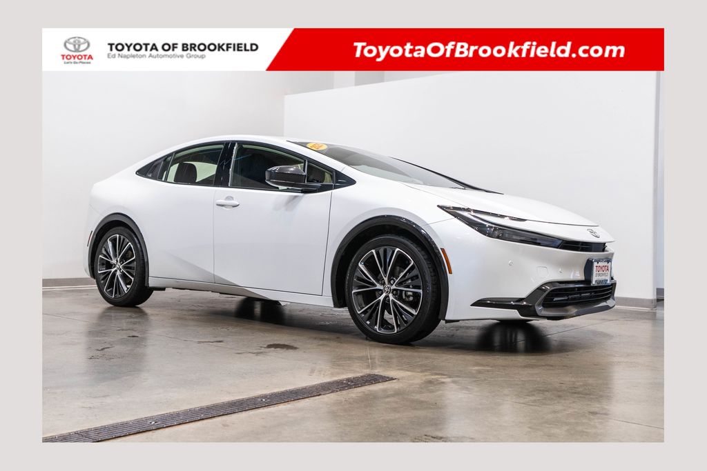 Pearl 2025 Toyota Prius Hatchback Front-Wheel Drive Continuously Variable Transmission