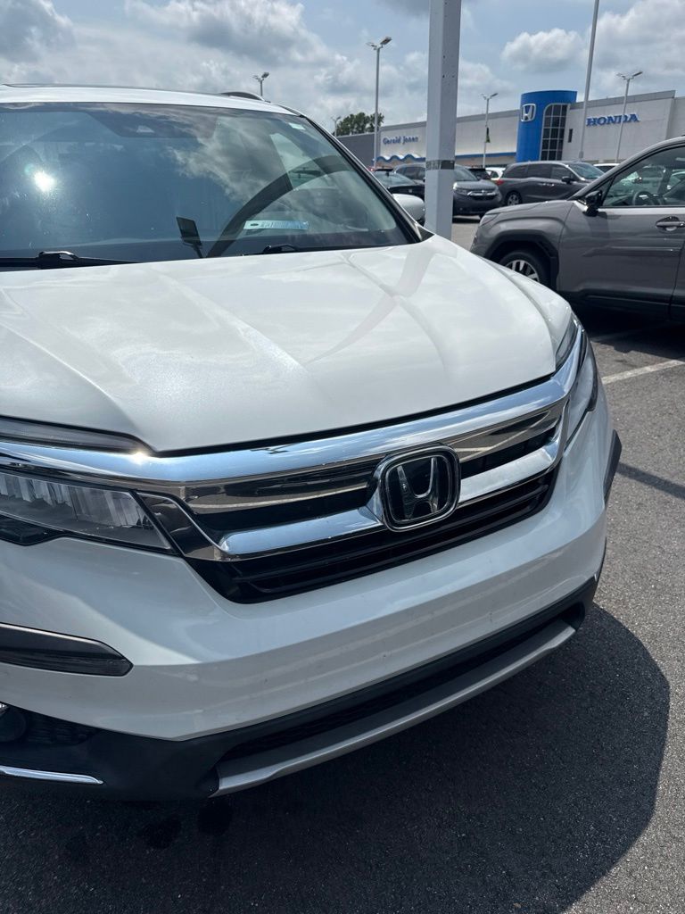 2022 Honda Pilot Touring