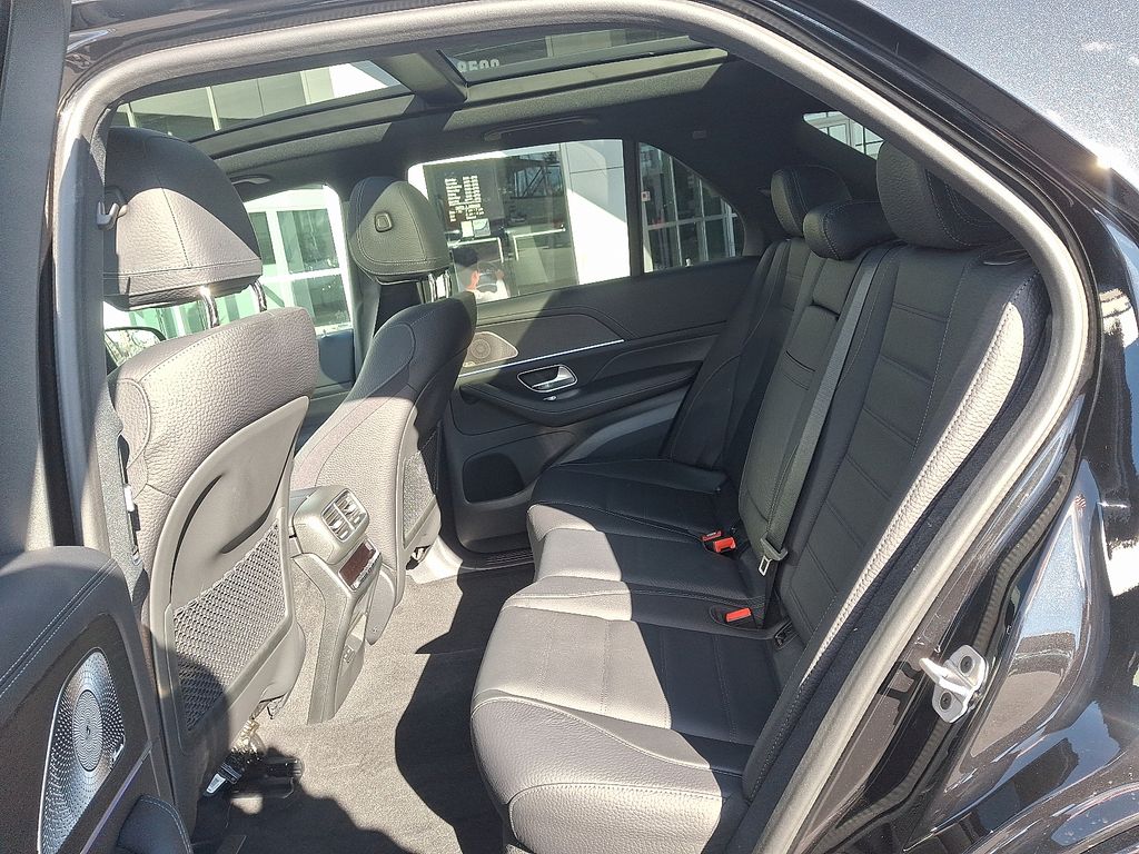 Thumbnail: 2024 Mercedes-Benz GLE - 10