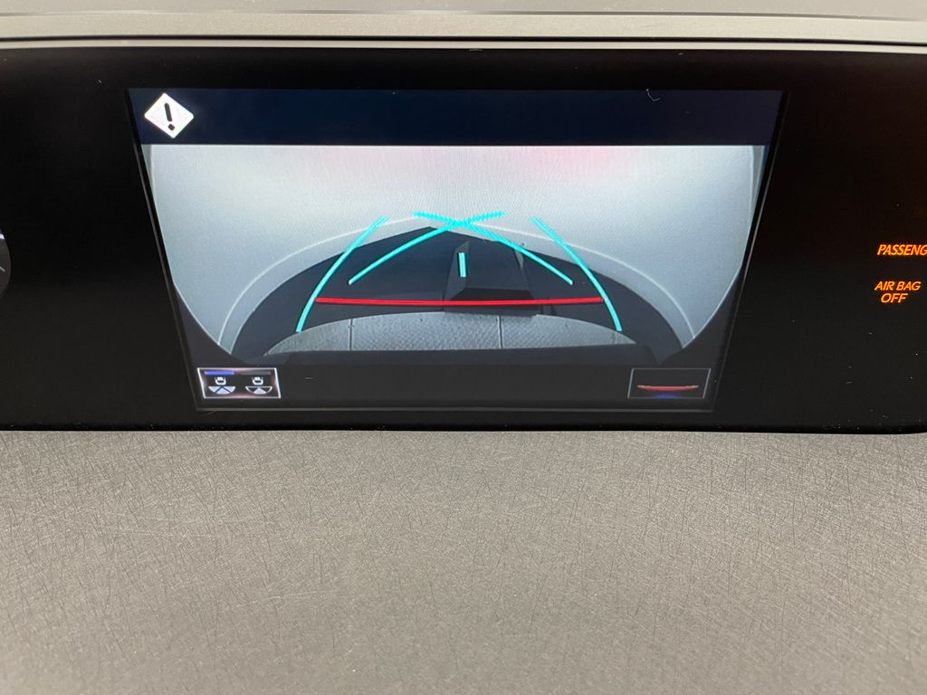 Thumbnail: 2021 Lexus UX - 25