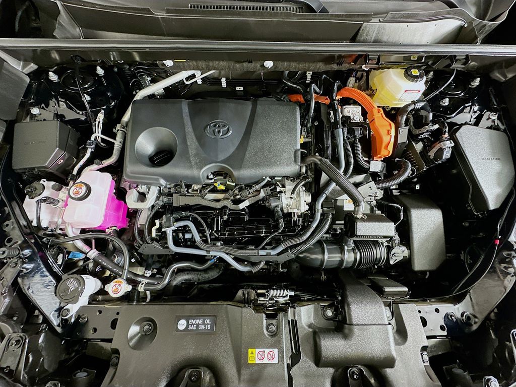 Thumbnail: 2025 Toyota RAV4 - 29