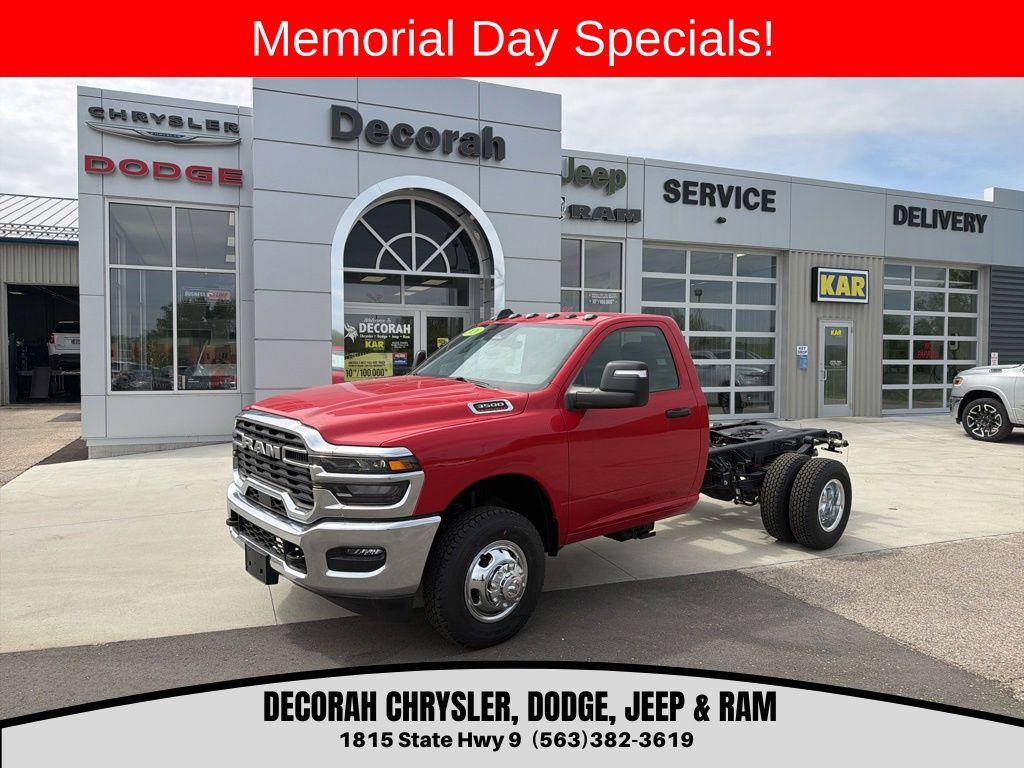 Flame Red Clearcoat 2026 RAM 3500 Chassis Tradesman Regular Cab DRW 4WD Pickup Truck Four-Wheel Drive 8-Speed Automatic