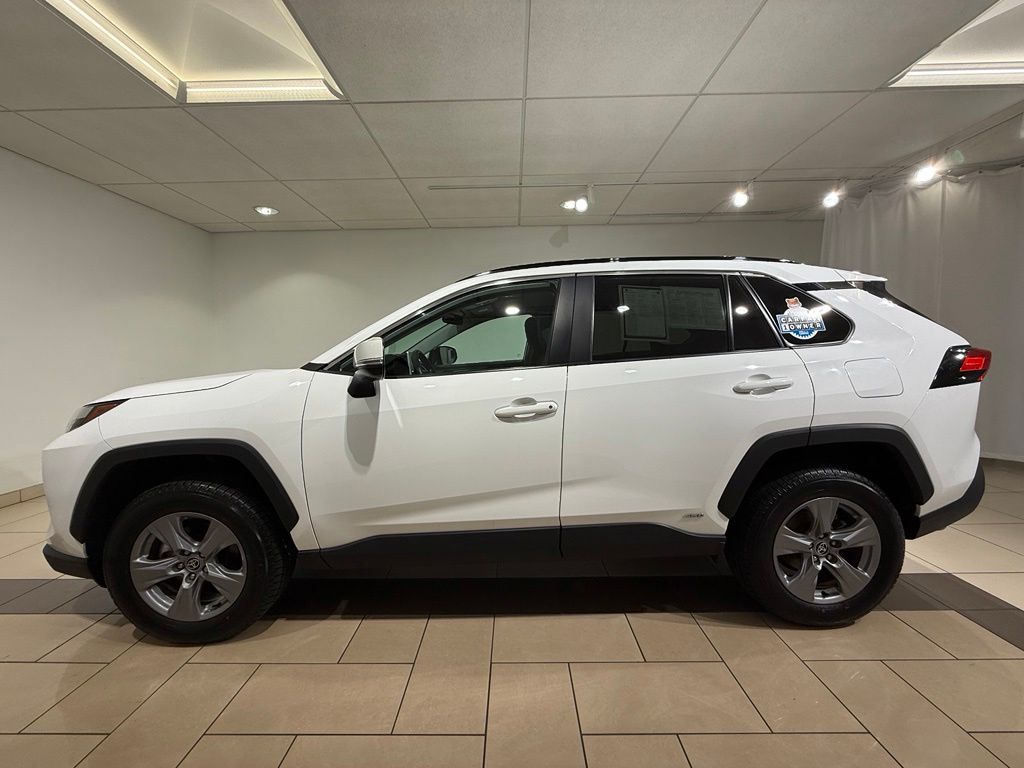 Thumbnail: 2025 Toyota RAV4 - 2