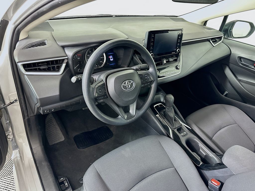 2022 Toyota Corolla LE 9