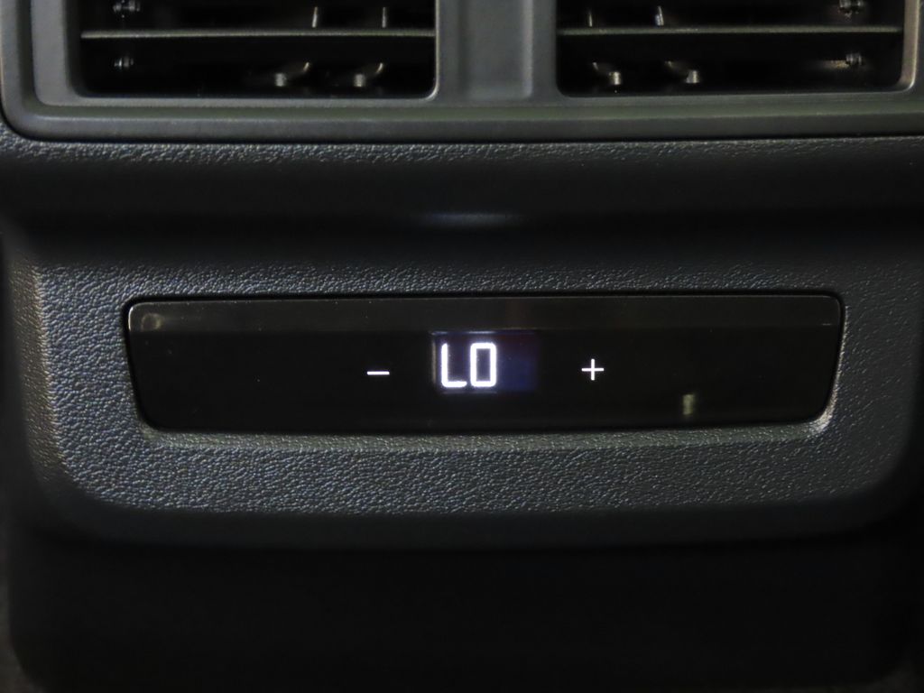 Thumbnail: 2025 Audi Q5 - 24