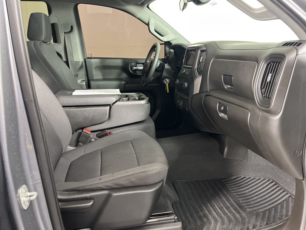 Thumbnail: 2021 Chevrolet Silverado 1500 - 8