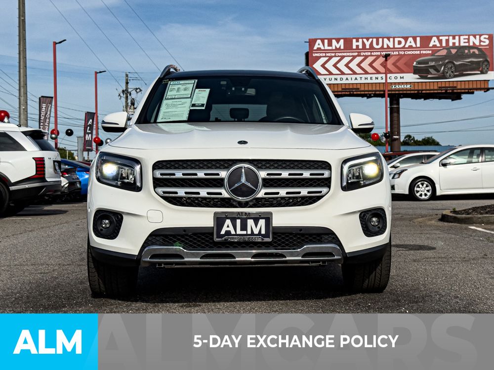 Used 2022 Polar White Mercedes-Benz GLB 250 image 3