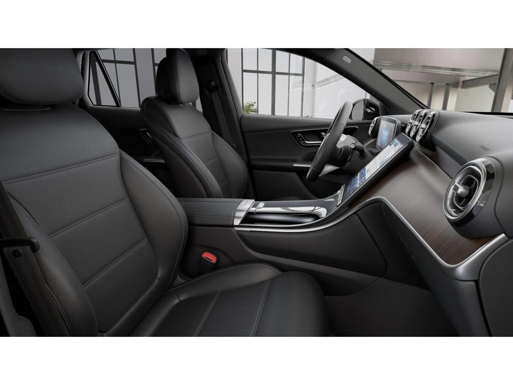 2026 Mercedes Benz GLC 300 4MATIC photo 4