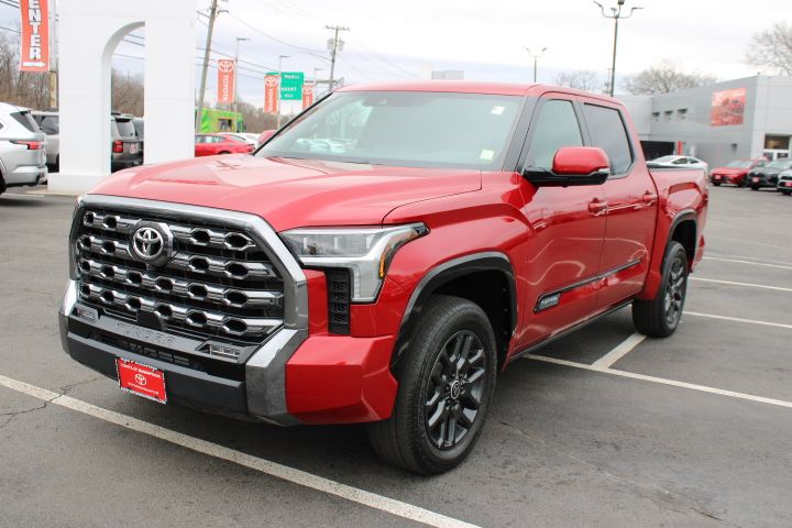 2024 Toyota Tundra Platinum CrewMax Cab 4WD