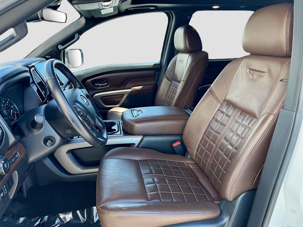 Used 2023 White Nissan Platinum Reserve image 22