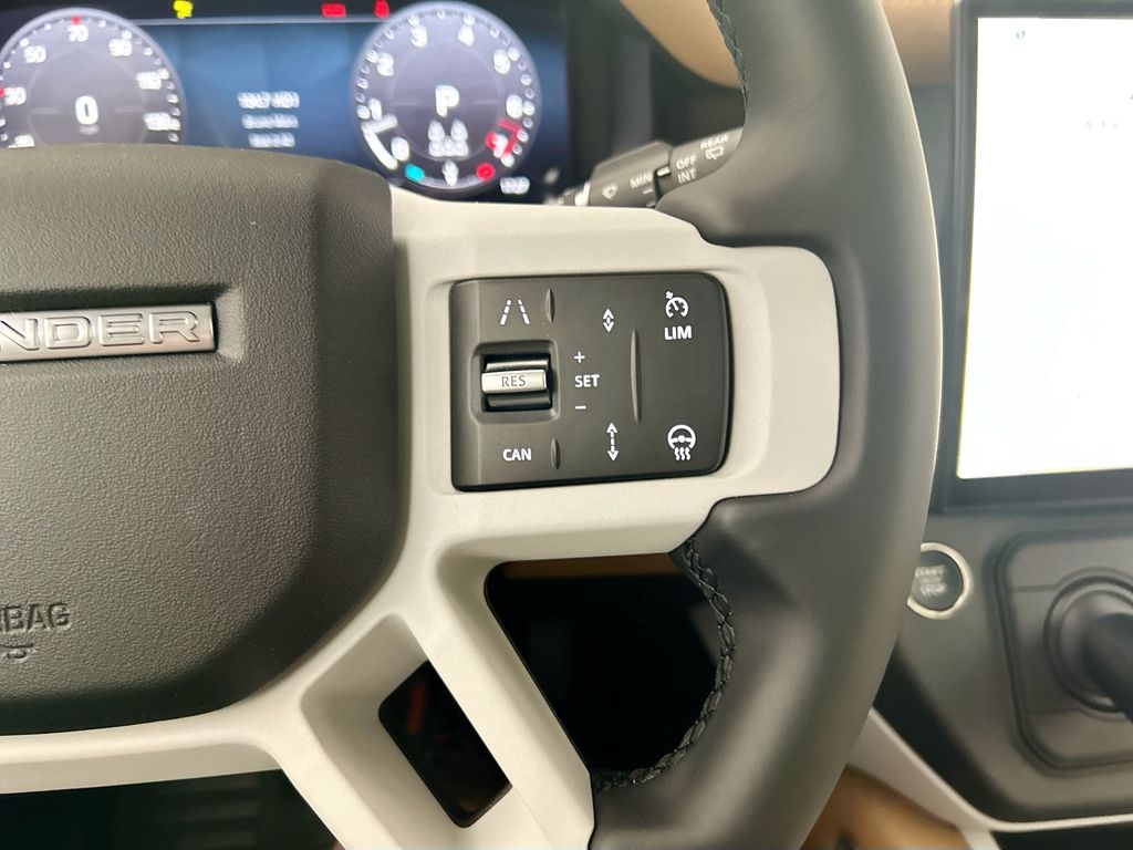 Thumbnail: 2026 Land Rover Defender - 12