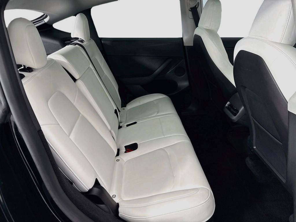 Thumbnail: 2023 Tesla Model Y - 21