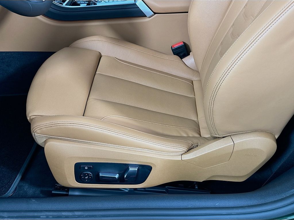 Thumbnail: 2026 BMW 8 Series - 20