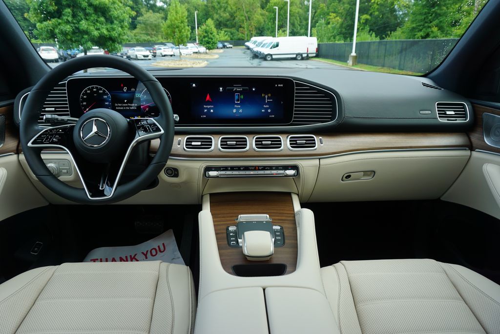 Thumbnail: 2026 Mercedes-Benz GLE - 17