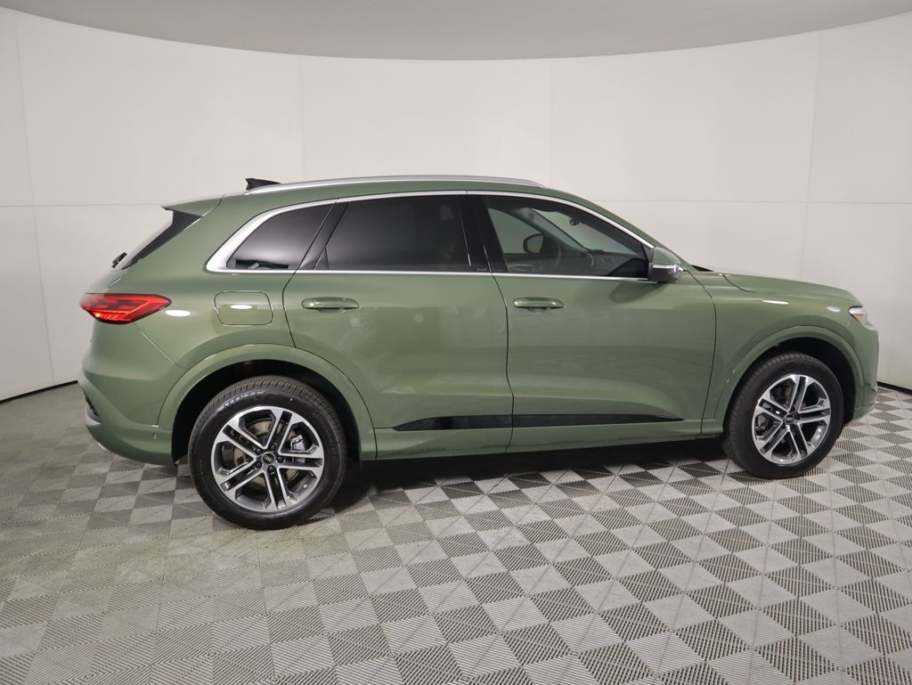 Thumbnail: 2025 Audi Q5 - 5