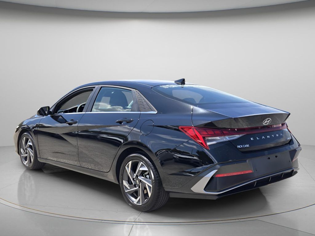 2024 Hyundai Elantra - $22,499