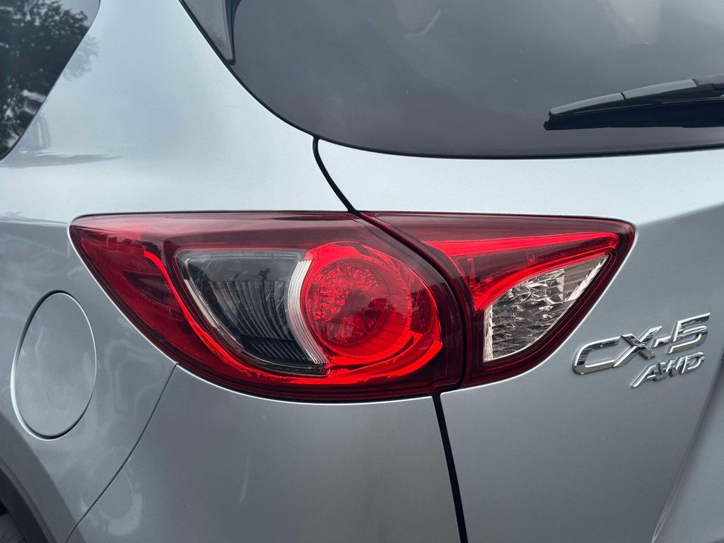 Used 2016 Silver Mazda Touring image 9