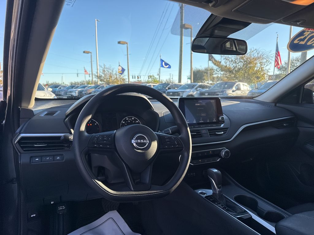 Used 2025 Nissan Altima 2.5 S 4D Sedan