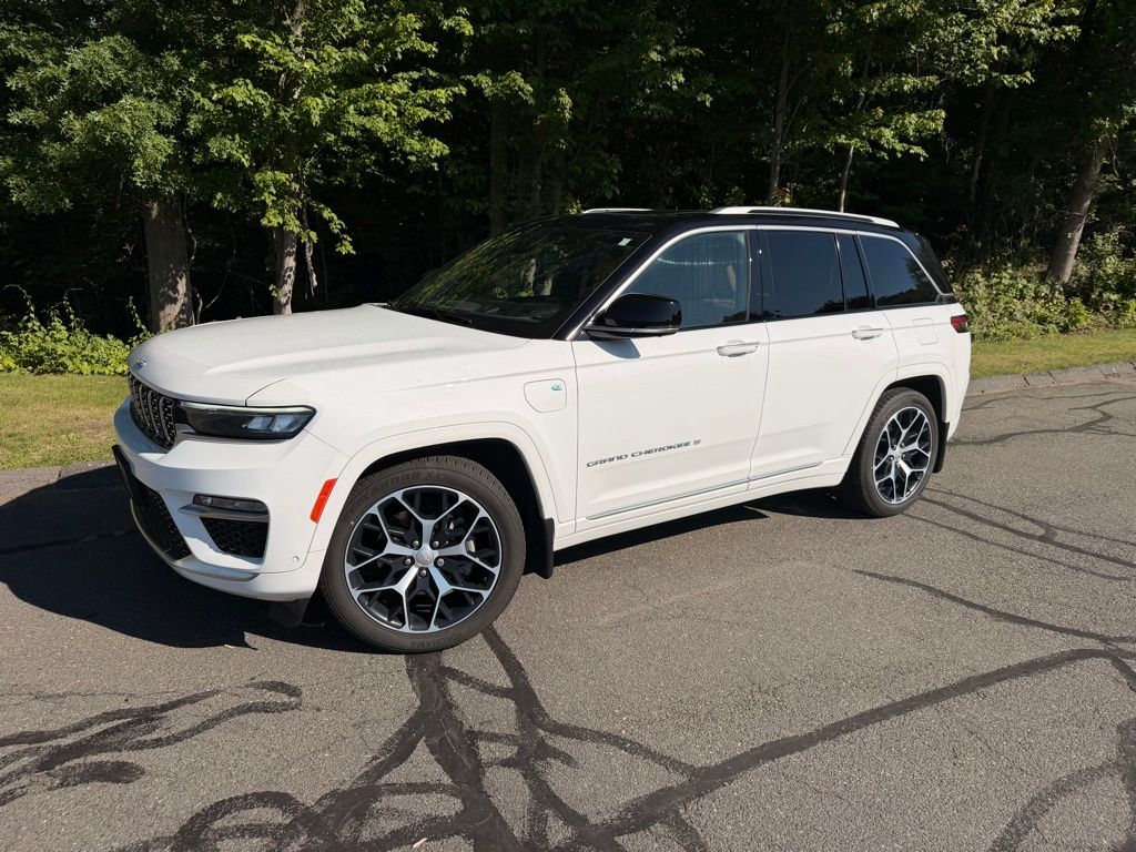 2023 Jeep Grand Cherokee Summit Reserve 4xe 4x4's photo