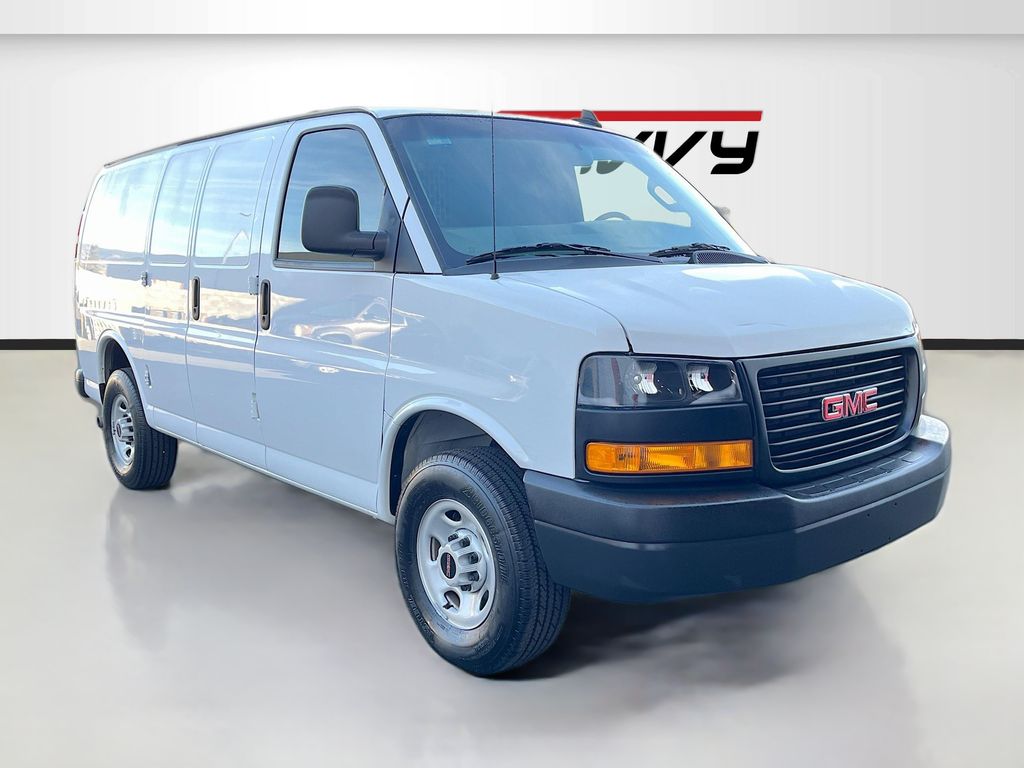 2024 GMC Savana 2500's photo