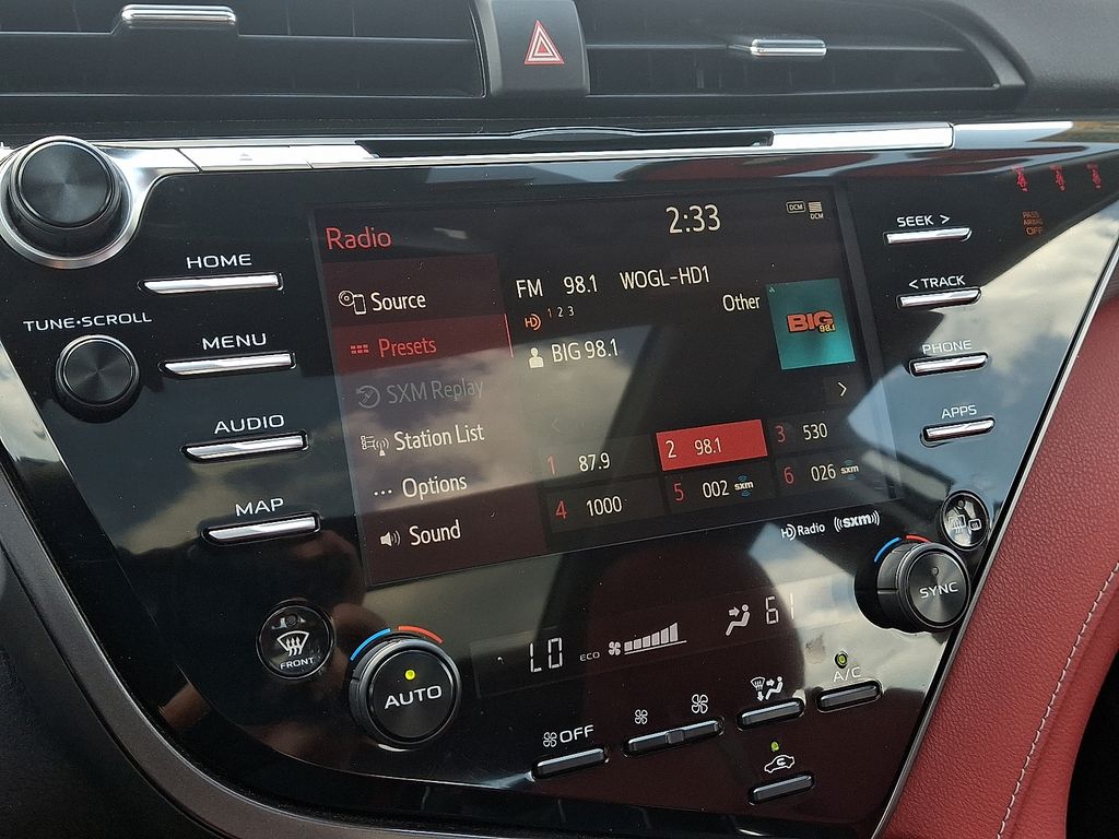 Thumbnail: 2020 Toyota Camry - 16