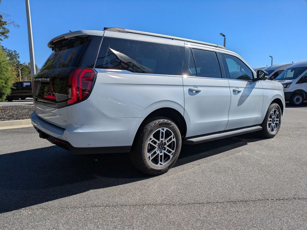 2025 Ford Expedition Active MAX