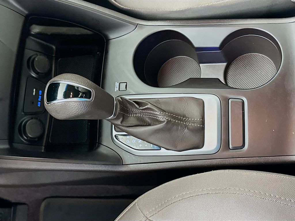 Thumbnail: 2015 Hyundai Tucson - 15