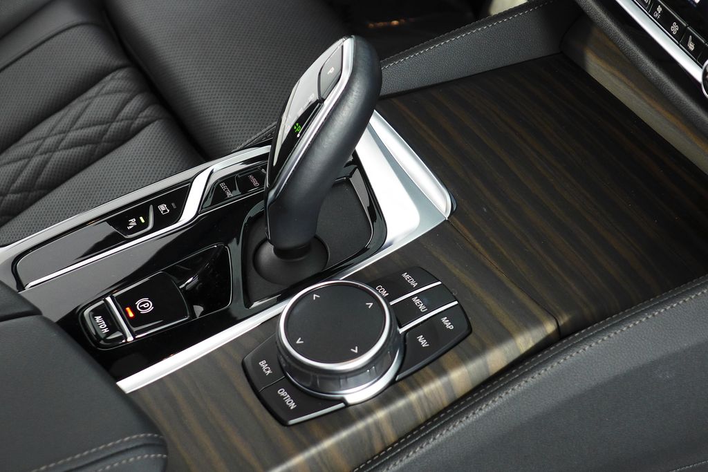 Thumbnail: 2023 BMW 5 Series - 15