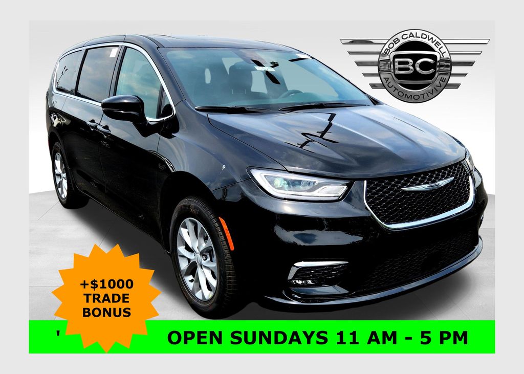 2025 Chrysler Pacifica Select AWD