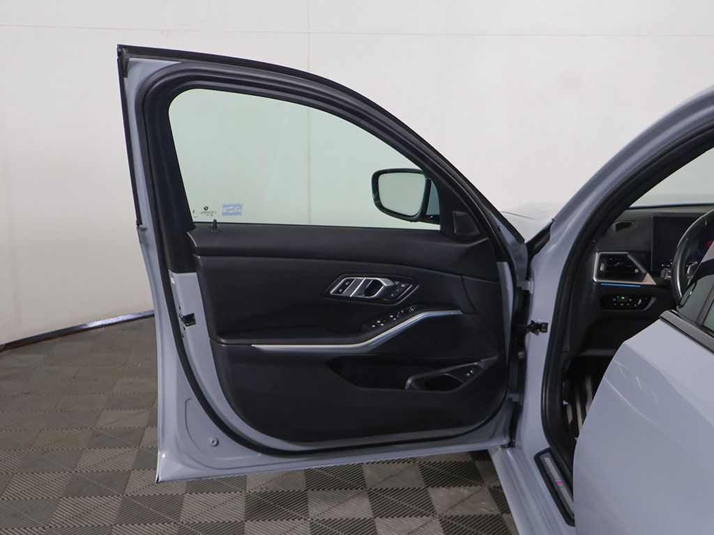 Used 2023 Gray BMW 330i image 17