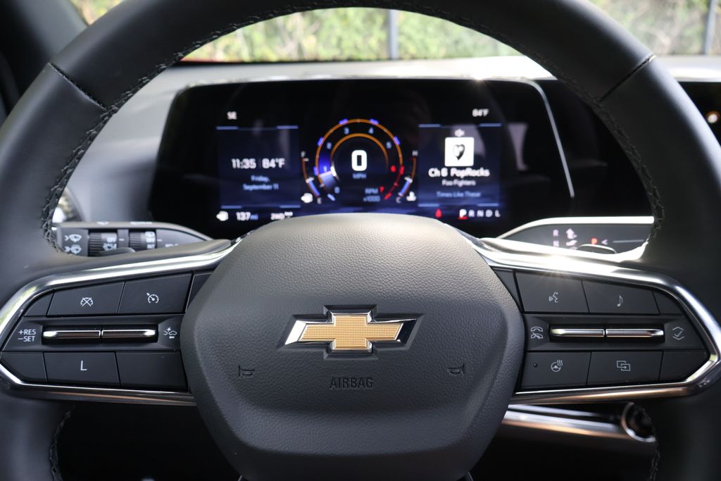 Thumbnail: 2025 Chevrolet Equinox - 26