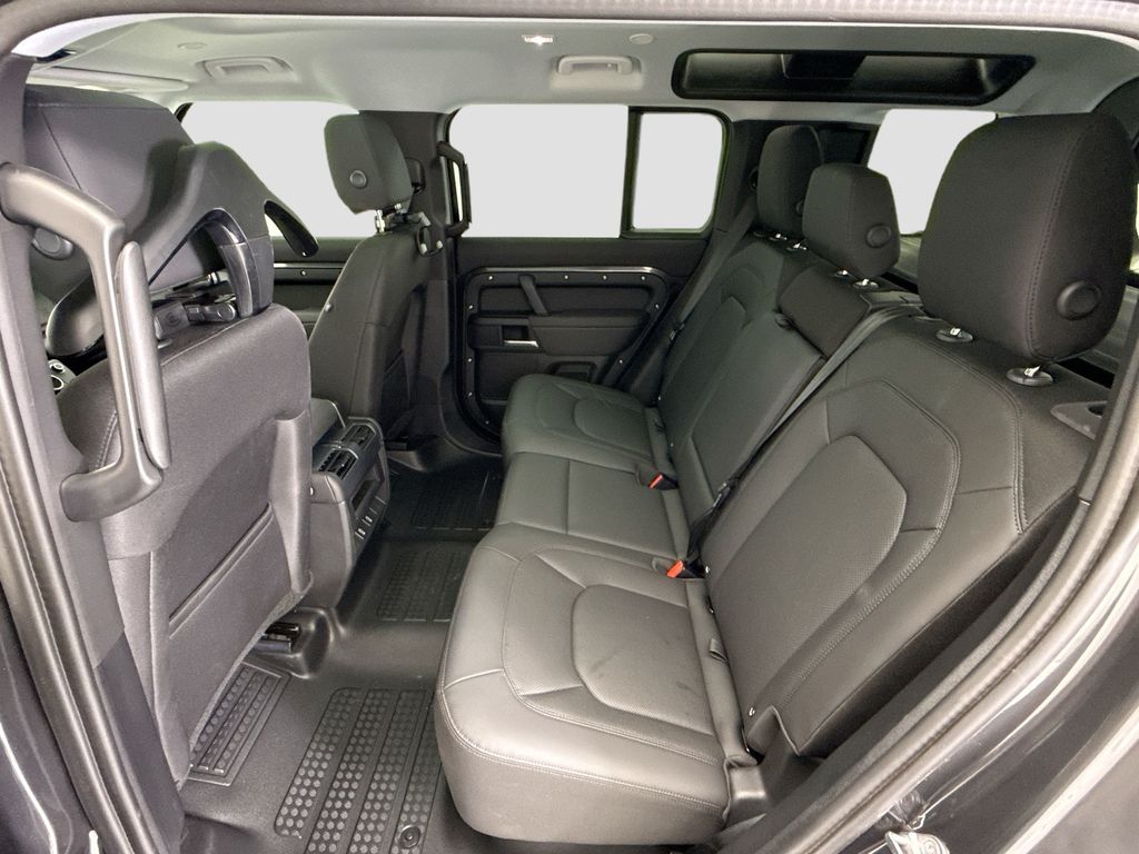 Thumbnail: 2026 Land Rover Defender - 20