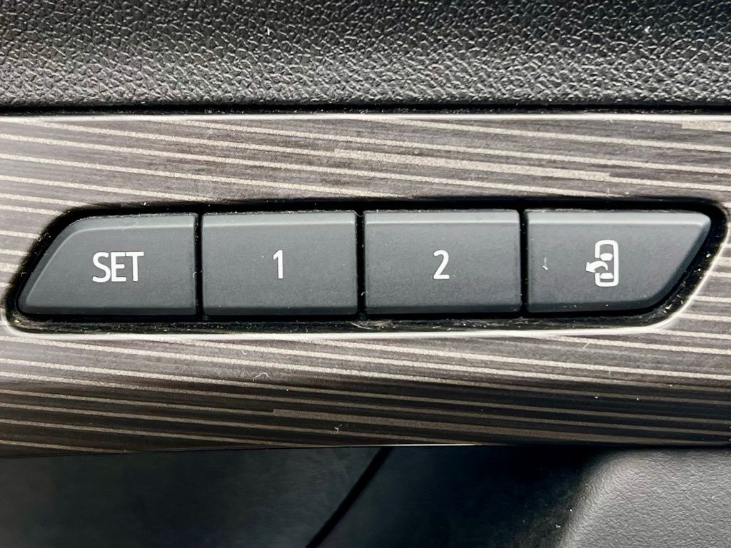 2022 GMC Terrain SLT photo