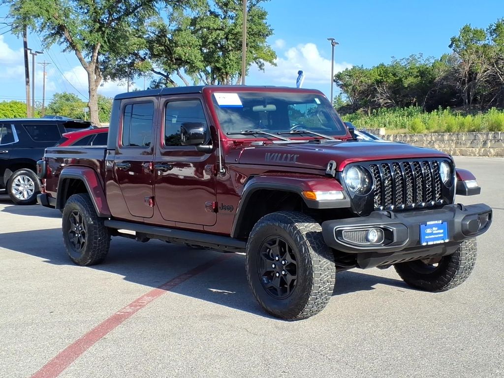 Snazzberry Pearlcoat 2021 Jeep Gladiator Pickup Truck Four-Wheel Drive 6-Speed Manual