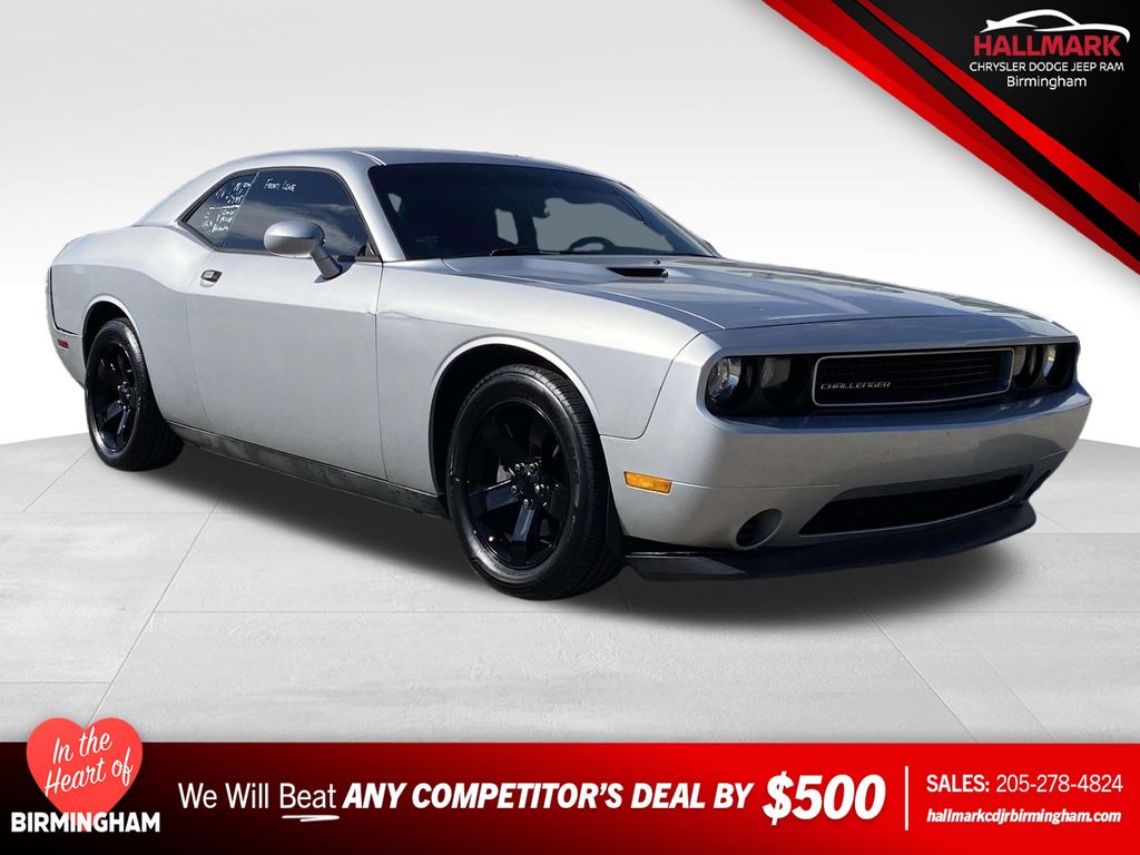 2012 Dodge Challenger SXT's photo