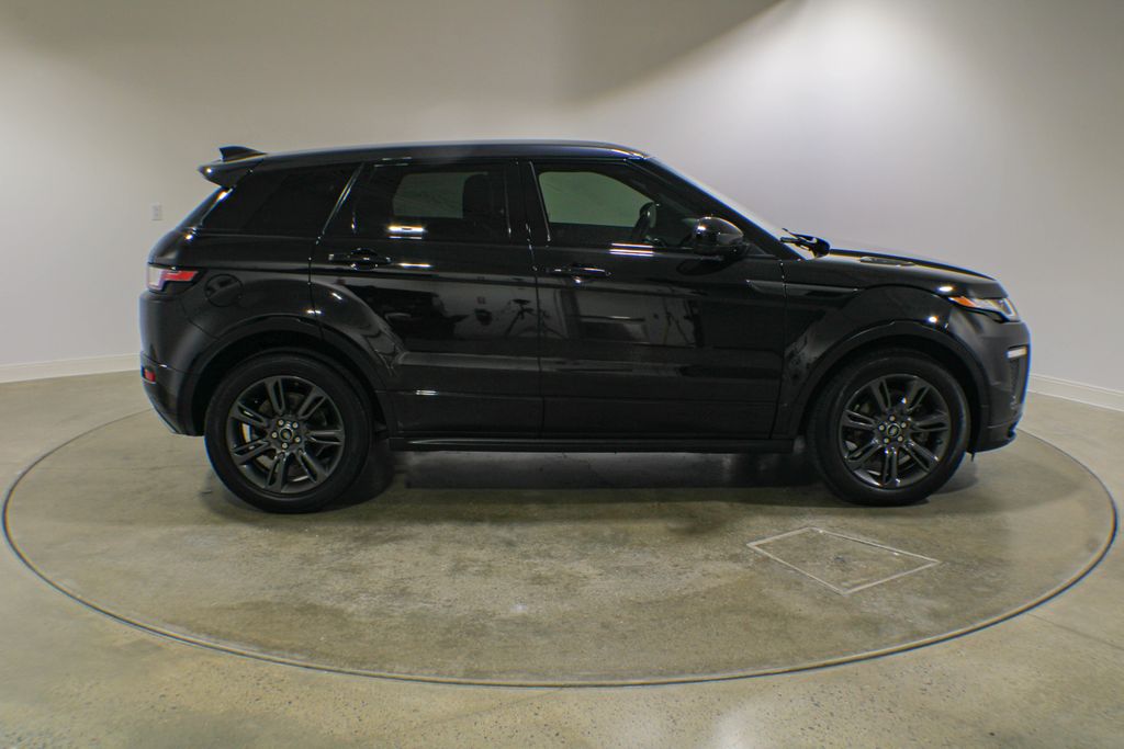 Used 2019  Land Rover Landmark Edition image 6