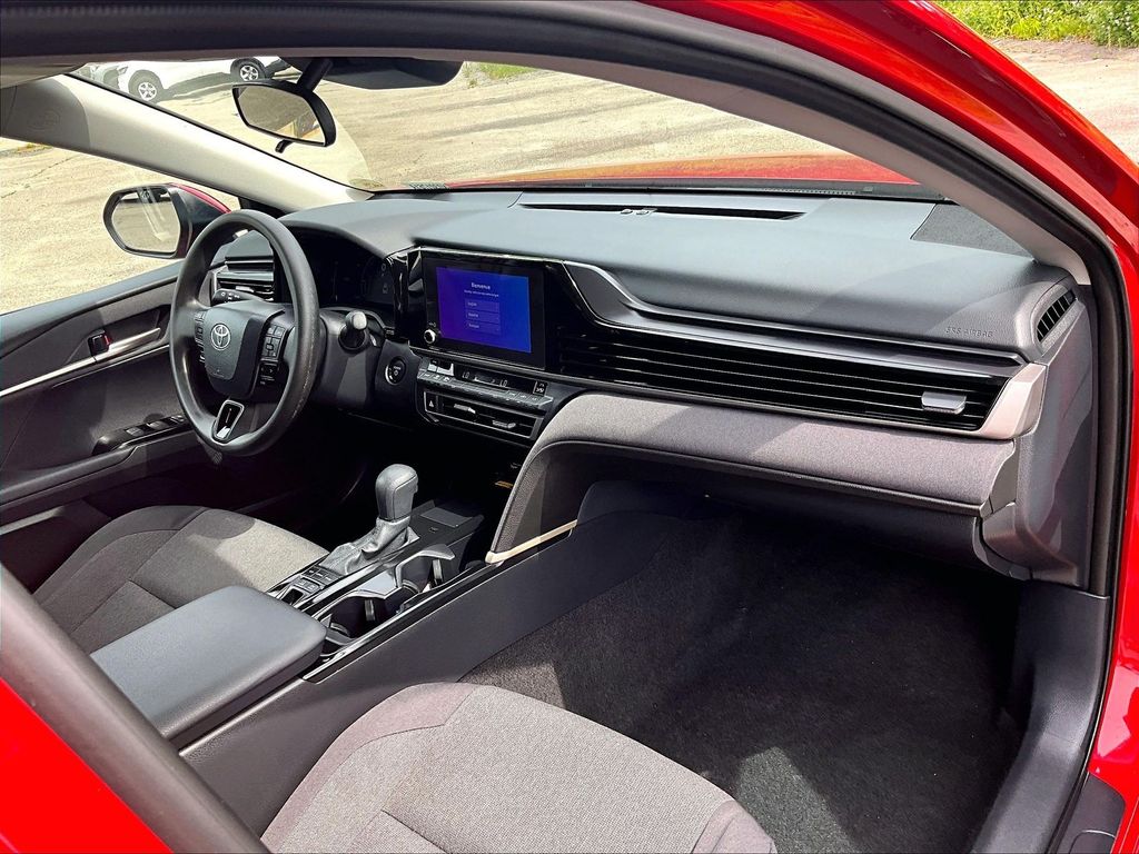 2026 Toyota Camry — photo 14