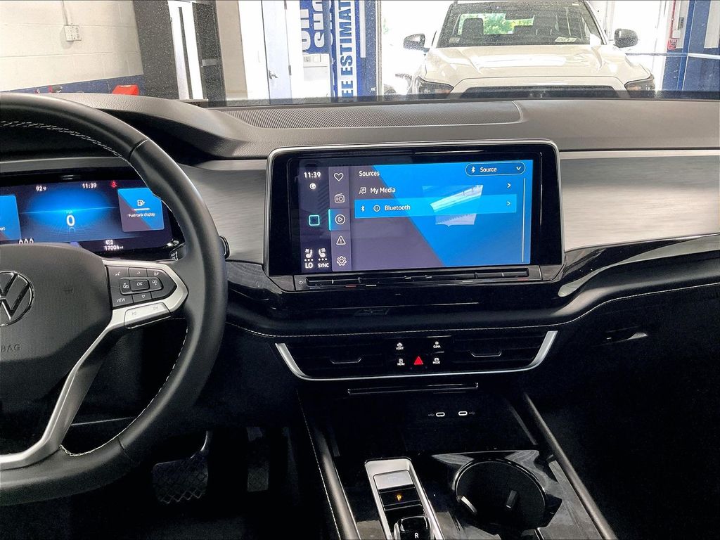 2026 Volkswagen Atlas Cross Sport — photo 18