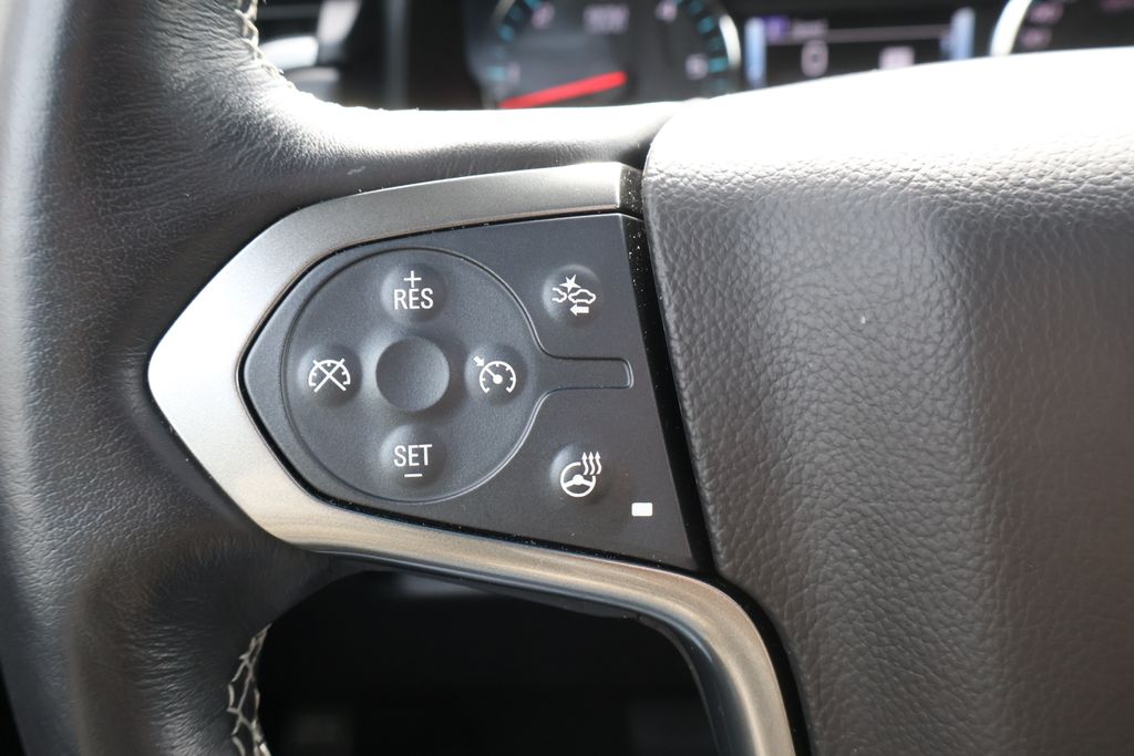 Thumbnail: 2019 Chevrolet Tahoe - 31