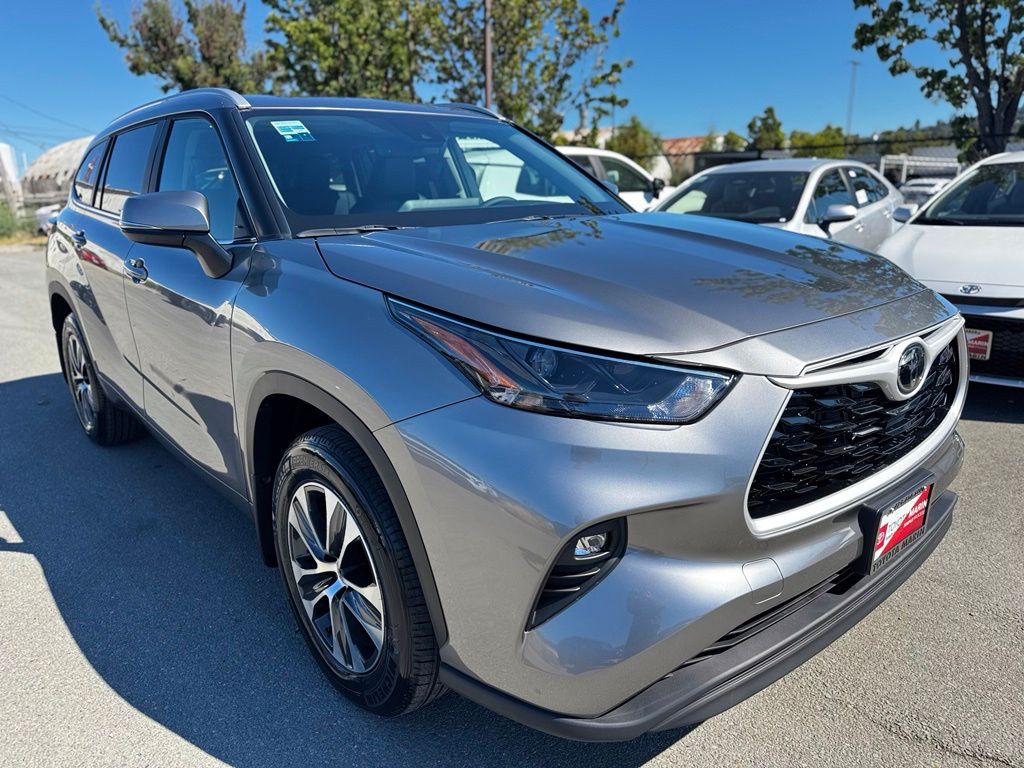 New 2026 Toyota Highlander SUV